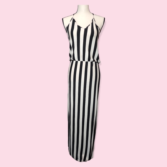 Olivia Rae Dresses & Skirts - Vertical Striped Maxi Dress Size Large
